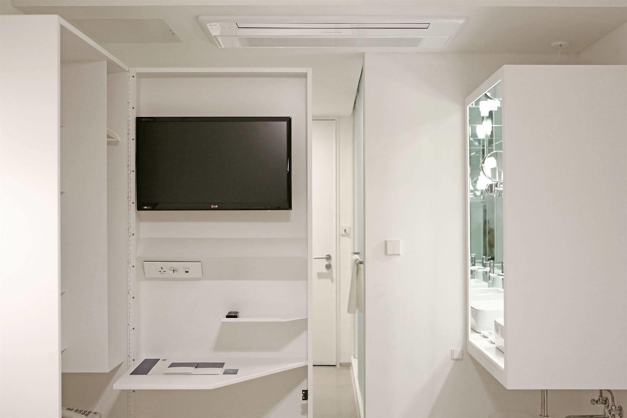 Small House Big Door